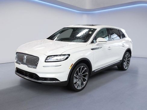 Used 2023 Lincoln Nautilus Reserve w/ Equipment Group 201A AWD/4WD image 2