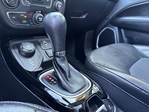 Used 2018 Jeep Compass Latitude w/ Popular Equipment Group AWD/4WD image 14