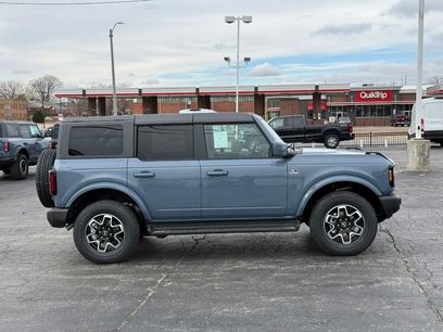 New 2025 Ford Bronco Outer Banks