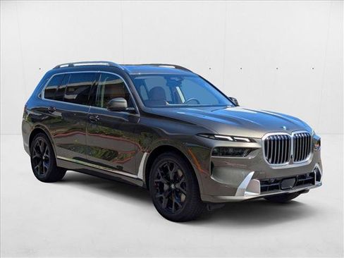Used 2026 BMW X7 xDrive40i image 6