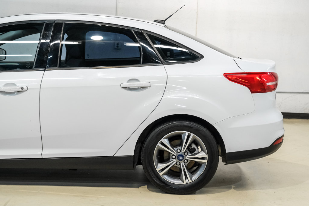 Used 2017 Ford Focus SE FWD image 13