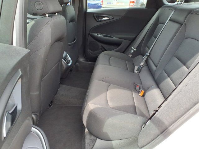 Used 2025 Chevrolet Malibu LT FWD image 13