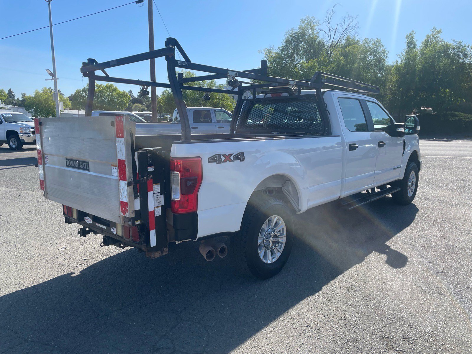 Used 2017 Ford F250 XL w/ Power Equipment Group AWD/4WD image 4