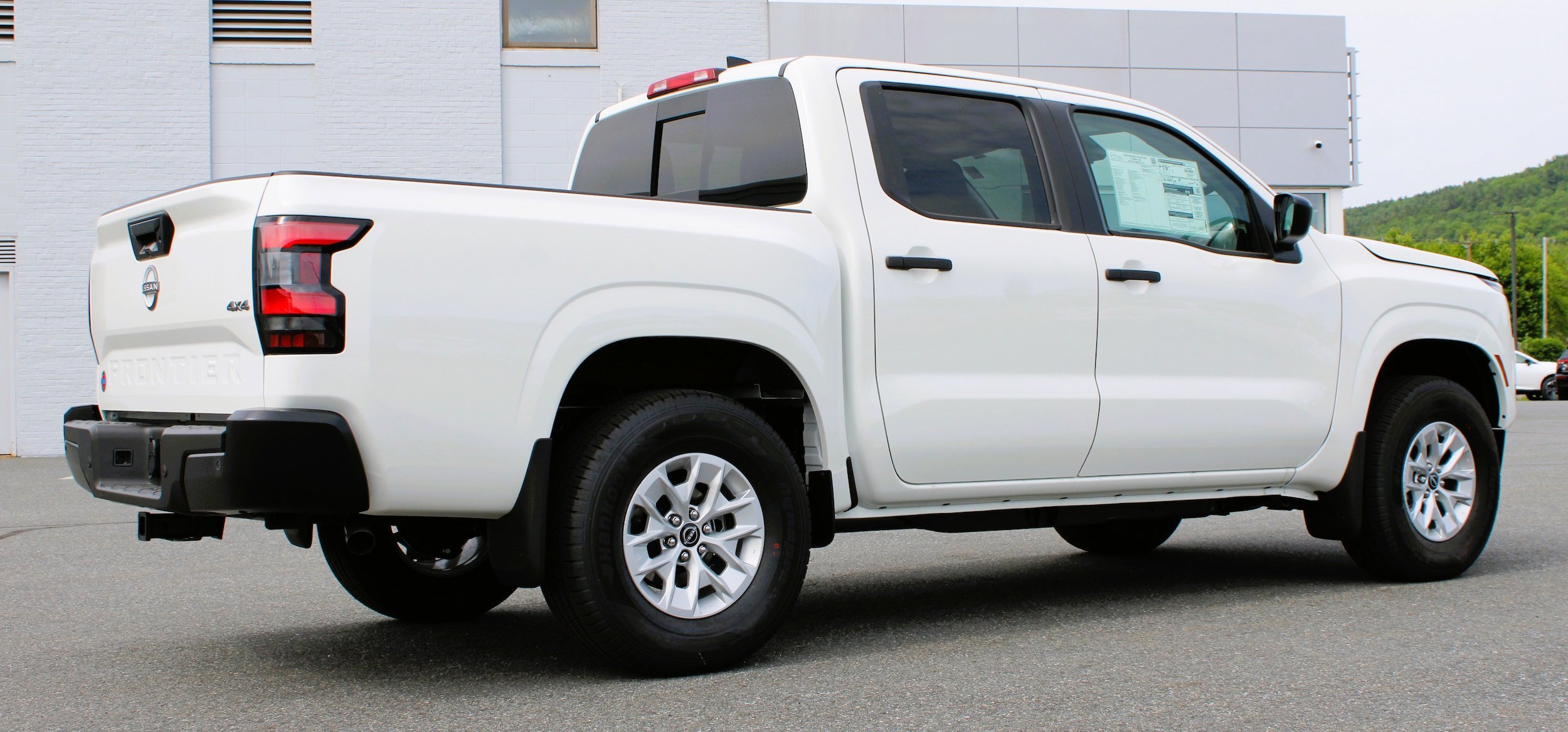 Used 2026 Nissan Frontier S AWD/4WD image 7