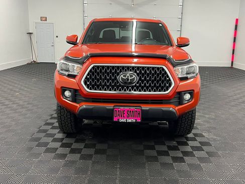 Used 2018 Toyota Tacoma TRD Off-Road image 5