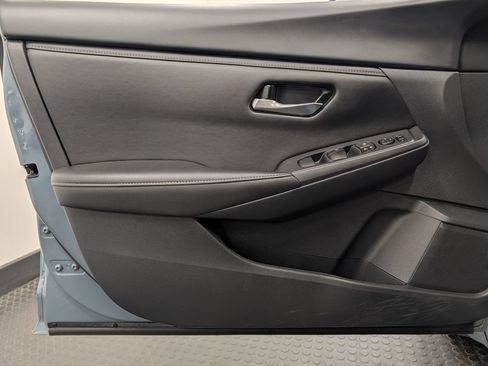 Used 2024 Nissan Sentra SV w/ Trunk Package FWD image 8