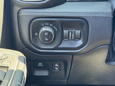 Used 2022 RAM 1500 Limited image 29