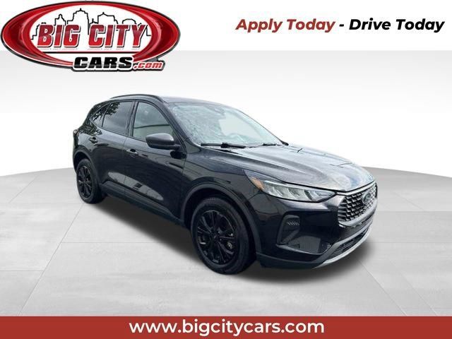 Used 2025 Ford Escape Active FWD image 1