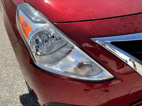 Used 2019 Nissan Versa SV FWD image 28