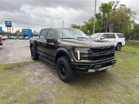 Used 2025 Ford F150 Raptor image 3