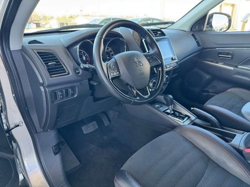 Used 2024 Mitsubishi Outlander Sport SE AWD/4WD image 17