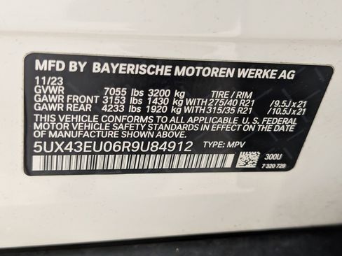 Certified 2024 BMW X5 xDrive50e w/ Premium Package image 24