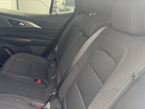Used 2025 Chevrolet Equinox EV LT FWD image 16