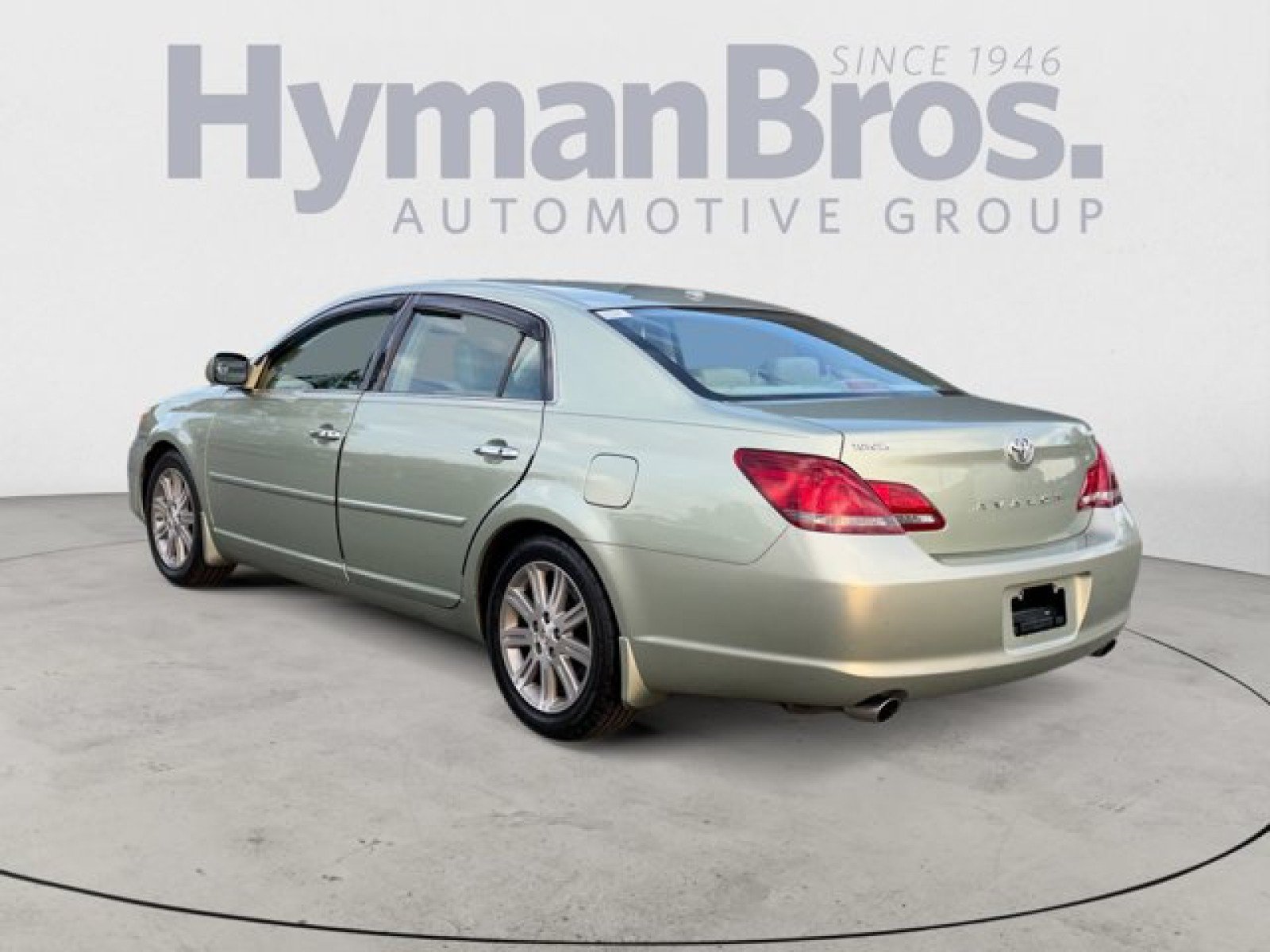Used 2009 Toyota Avalon Limited FWD image 5