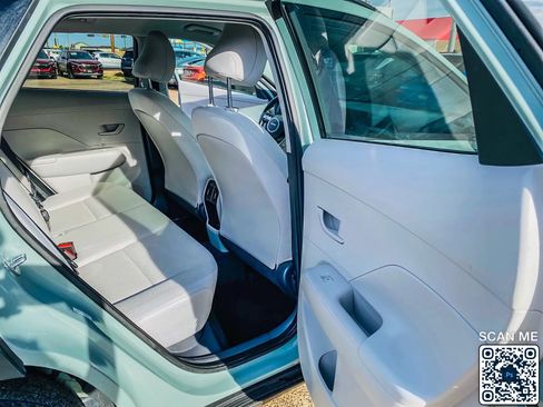 Used 2024 Hyundai Kona SEL FWD image 14