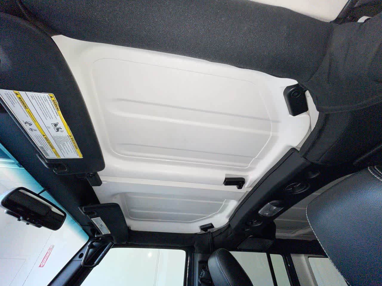 Used 2016 Jeep Wrangler Unlimited Sahara AWD/4WD image 22