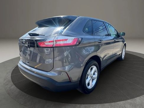 Used 2023 Ford Edge SE image 5