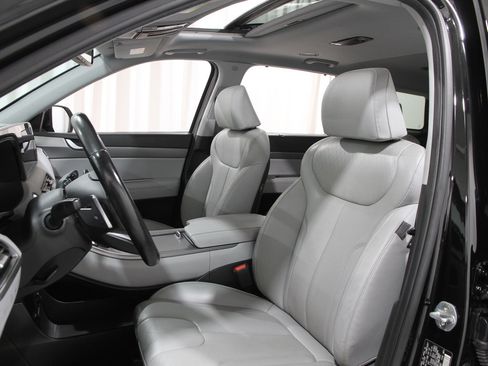 Used 2022 Hyundai Palisade SEL w/ Premium Package image 5