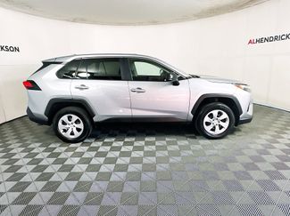 Used 2025 Toyota RAV4 LE video 2