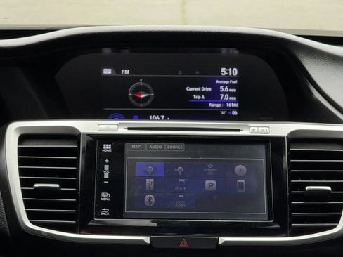 Used 2017 Honda Accord Touring image 20