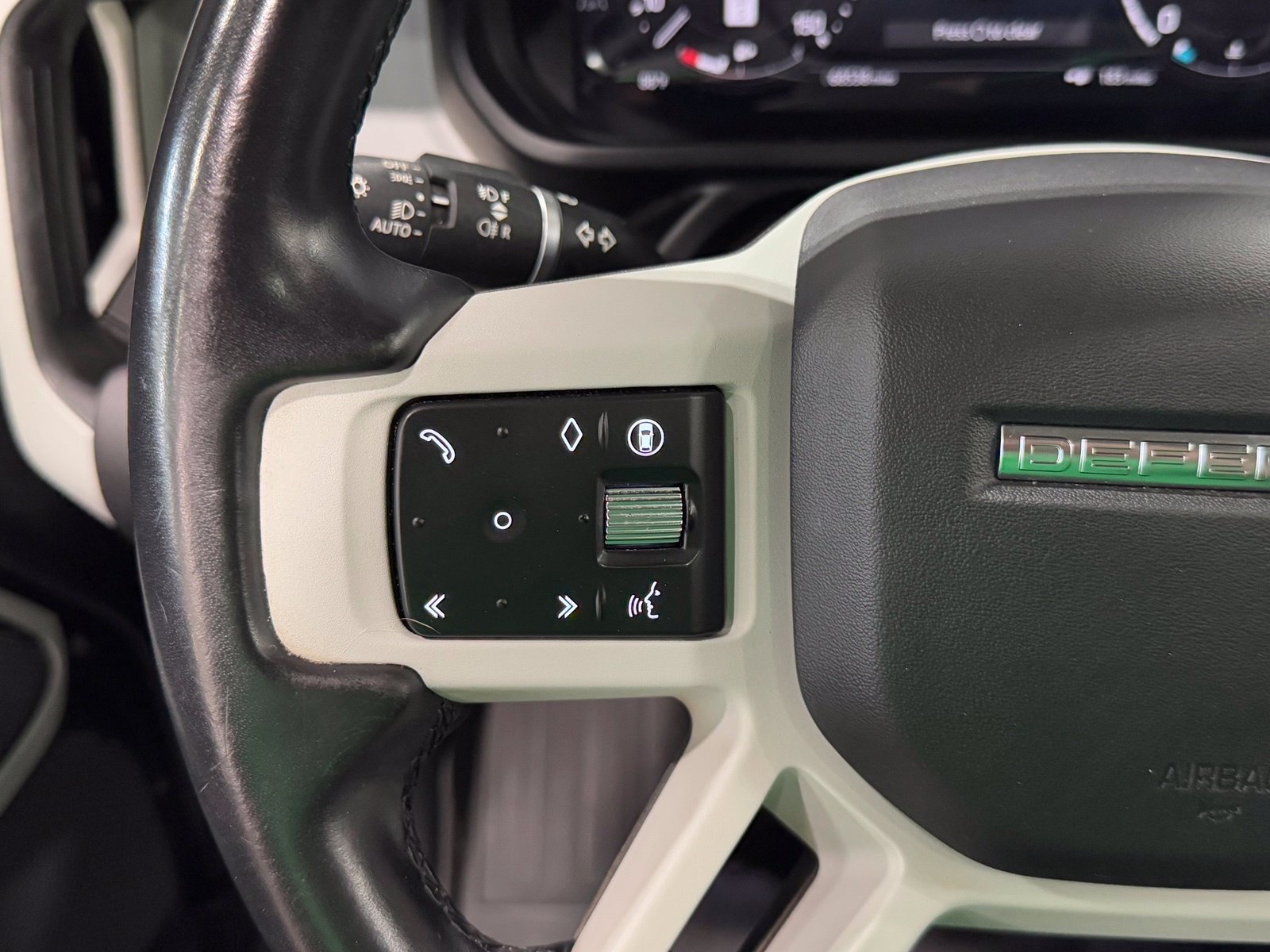 Used 2024 Land Rover Defender 110 S AWD/4WD image 21