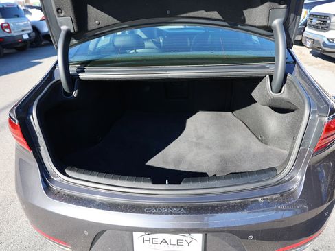 Used 2018 Kia Cadenza Limited w/ Paint Protection Package image 11