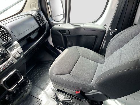 Used 2024 RAM ProMaster 3500 w/ Safety Group FWD image 21