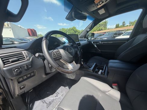 Used 2023 Lexus GX 460 Premium w/ Premium Package AWD/4WD image 13