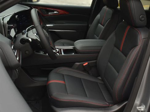 New 2026 Chevrolet Traverse RS AWD/4WD image 9