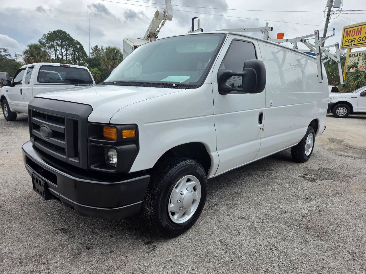 Used 2014 Ford E-150 and Econoline 150 RWD image 8