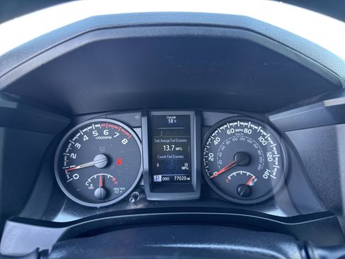 Used 2020 Toyota Tacoma SR w/ SR Convenience Package image 15