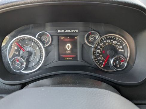 Used 2024 RAM 2500 Big Horn w/ Sport Appearance Package AWD/4WD image 3