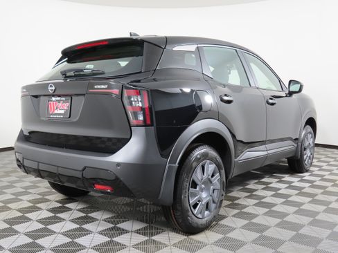 New 2026 Nissan Kicks S image 3