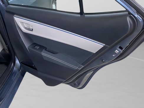 Used 2014 Toyota Corolla LE image 25