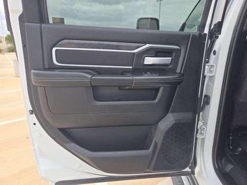 Certified 2024 RAM 2500 Big Horn AWD/4WD image 14
