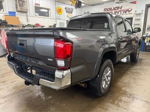 Used 2019 Toyota Tacoma SR5 image 6