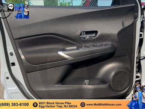 Used 2023 Nissan Kicks SV FWD image 18
