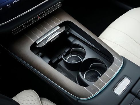 New 2026 Mercedes-Benz E 350 4MATIC Sedan image 28