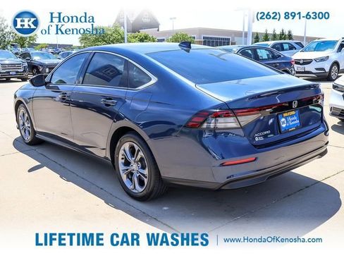 Used 2024 Honda Accord EX image 3