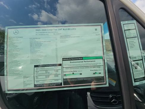 Used 2025 Mercedes-Benz Sprinter 2500 image 17