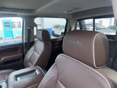 Used 2017 Chevrolet Silverado 1500 High Country w/ High Desert Package image 9