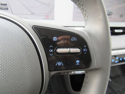 Used 2023 Hyundai Ioniq 5 Limited image 43