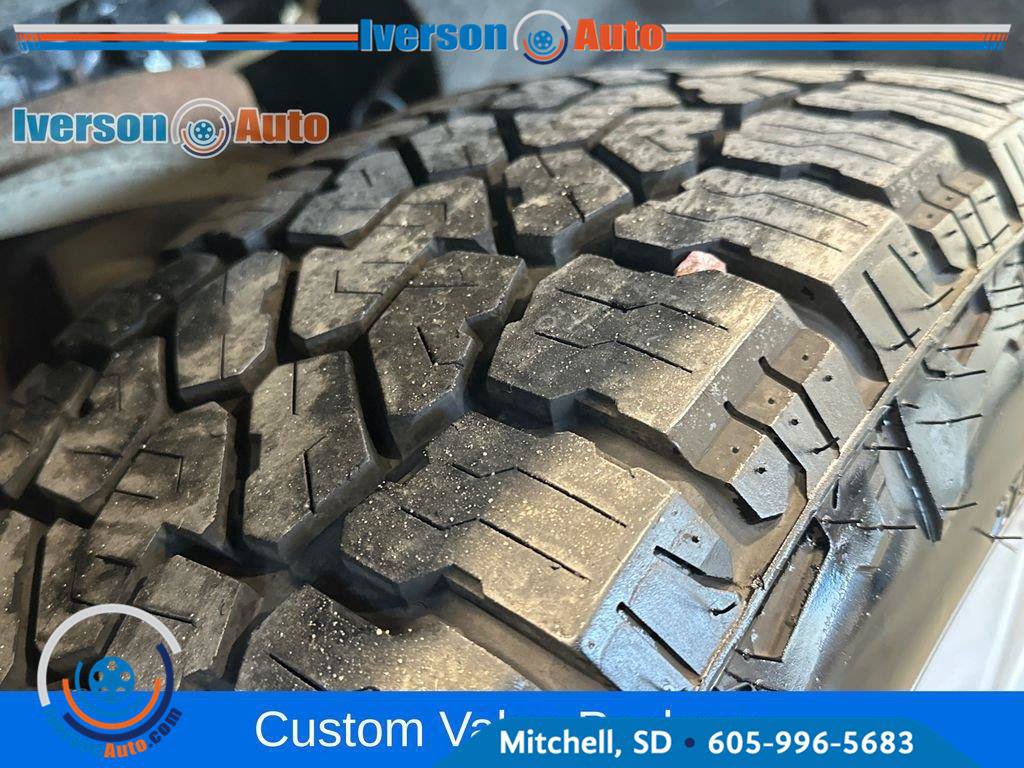 Used 2021 Chevrolet Silverado 1500 Custom AWD/4WD image 14