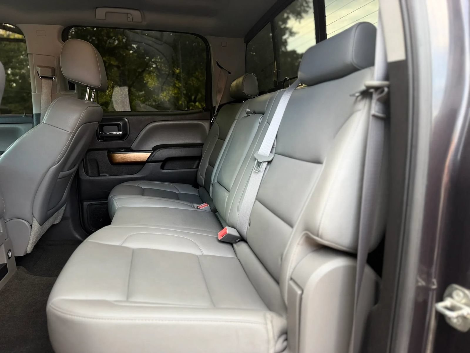 Used 2015 Chevrolet Silverado 1500 LTZ AWD/4WD image 11