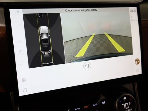 Used 2024 Jaguar XF R-Dynamic SE RWD image 55