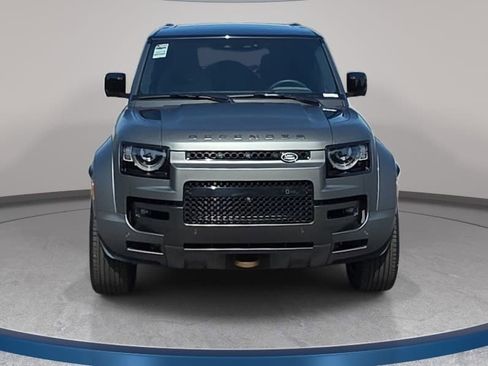 Used 2025 Land Rover Defender 110 AWD/4WD image 2