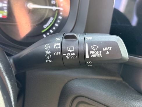 Used 2024 Jeep Wrangler Unlimited AWD/4WD image 16