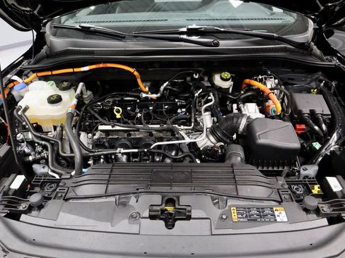 Certified 2025 Ford Escape ST-Line Elite w/ Tech Pack #1 image 18