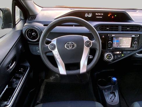 Used 2015 Toyota Prius C Three FWD image 5