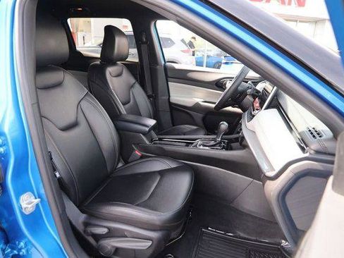 Used 2025 Jeep Compass Limited AWD/4WD image 25
